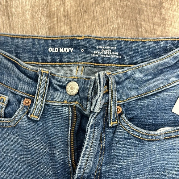 Old‎ navy extra high rise curvy sky high straight  Blue Distressed Women's Jeans - Picture 2 of 4